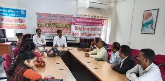 जिला विधिक सेवा प्राधिकरण में हिंदी दिवस मनाया गया