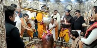 उद्योगपति अनिल अम्बानी ने कहा अब वनवास खत्म महाकाल मंदिर दर्शन के लिए पहुंचे थे अम्बानी