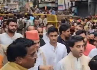 सिंधिया उज्जैन पहली बार बेटे के साथ इस अंदाज में दिखे, पिता के साथ महाआर्यमन ने निभाई 250 साल पुरानी परंपरा