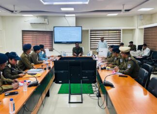 AI के माध्यम से पुलिस रखगी निगरानीफेस रिकॉग्निशन तकनीक का किया जाएगा उपयोग प्रयागराज और तेलंगाना के बाद उज्जैन में किया जाएगा इसका उपयोग!