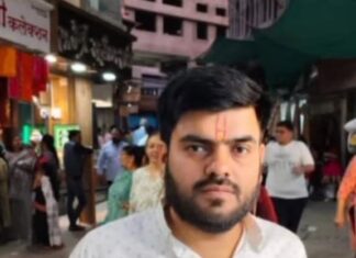 अपनों की तलाश, परीक्षा देने लखनऊ गया सौरभ लापता, सहजनवा में परिजनों का रो-रोकर बुरा हाल
