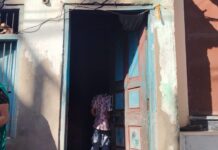 अक्षय नगर का मातम, खाकी की खामोशी और सिस्टम की करंट मारती क्रूरता!