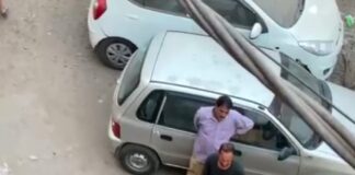 कानून को सरेआम चुनौती,अवंतिका के युवराज’ की खबर से बौखलाई कब्जाधारी महिला, IDA का नोटिस फाड़ा, सरकारी ताले पर चलाया हथौड़ा!