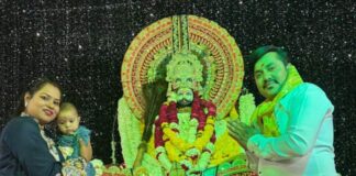 भजन गायिका आरती सैनी की मधुर आवाज से गुंजायमान हुआ नानाखेड़ा, बाबा श्याम के दरबार में उमड़ा श्रद्धा का सैलाब