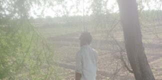 झाड़ से लटका मिला किसान का शव, हत्या या आत्महत्या की गुत्थी में उलझी पुलिस